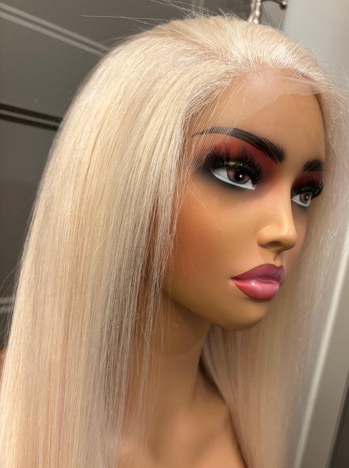 13 x 4 613 HD BLONDE FRONTAL STRAIGHT WIG